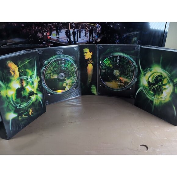 Alien Quadrilogy DVD Box Set 4 Sci-Fi Horror Movie Classic Region 1 - Picture 11 of 16